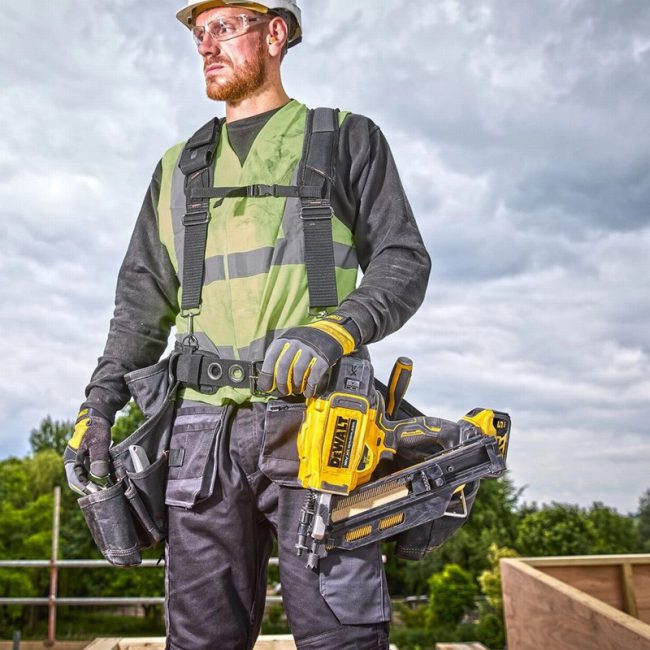 Dewalt DCN930N 18V XR Brushless 90mm Framing Nailer - Body - Image 12