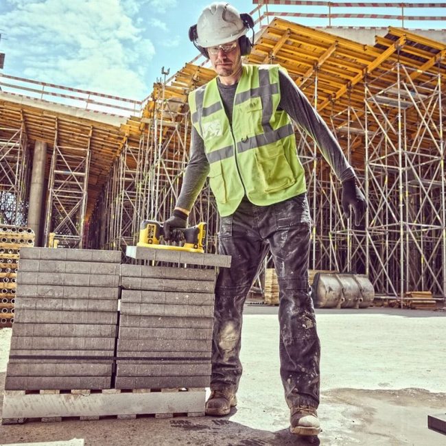 Dewalt DCE590N-XJ 18V XR Grabo Suction Lifter - Body - Image 8