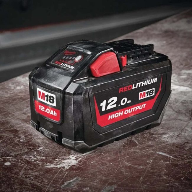 Milwaukee M18HB12 12.0Ah 18V High Output Li-Ion Battery - Image 5