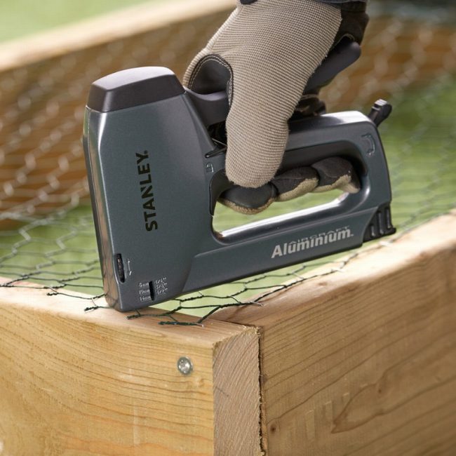Stanley STA0TR250 Heavy-Duty Aluminum Stapler and Brad Nailer - Image 6