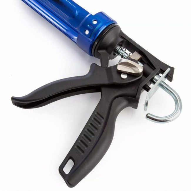 Tajima TACNV100RSB1 310ml Dual Power Caulking Gun - Image 3