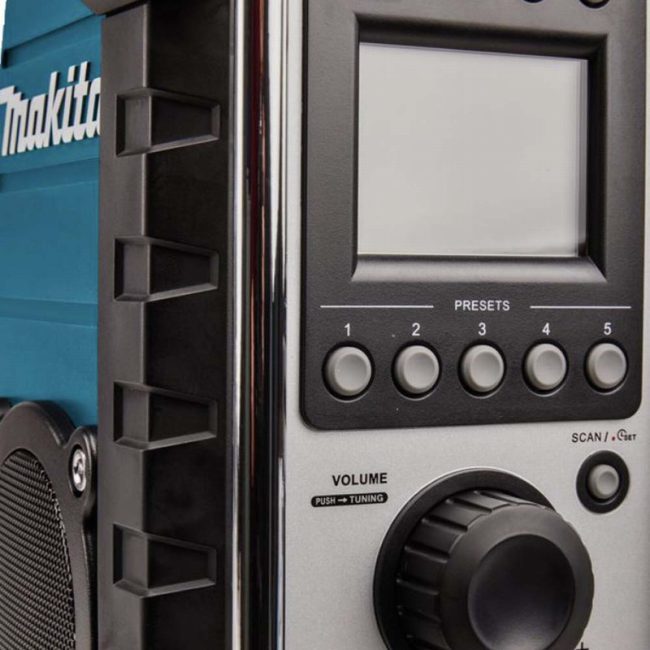 Makita DMR116 14.4V/18V LXT/G-Series Job Site Radio – Body - Image 4