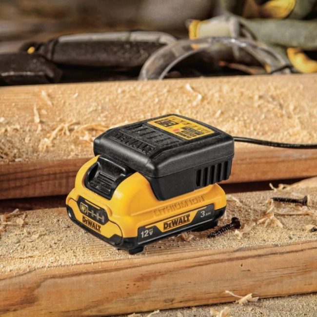 DeWalt DCB110 220V-240V Battery Charger For 10.8v/12v Batteries - Image 2