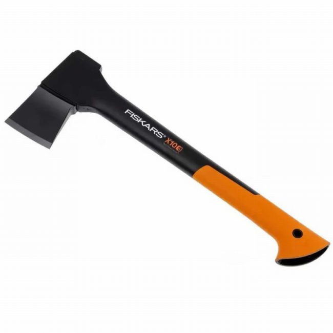 Fiskars FSK1015619 1.2kg  X10 Chopping Axe 4.4 lb Pruning Axe - Image 3