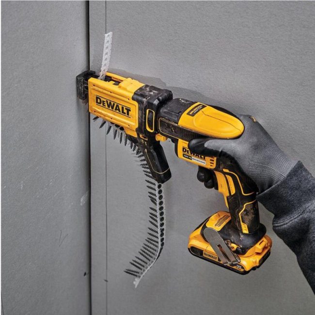 Dewalt DCF620D2K 18V XR Brushless Drywall Screwdriver Kit - Image 13