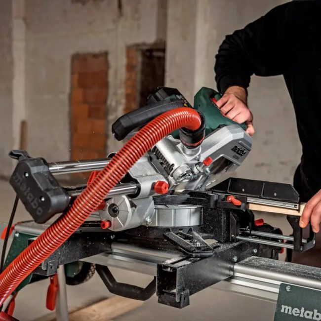 Metabo KGS216M Laser Slide Compound Mitre Saw 216mm-240V - Image 3