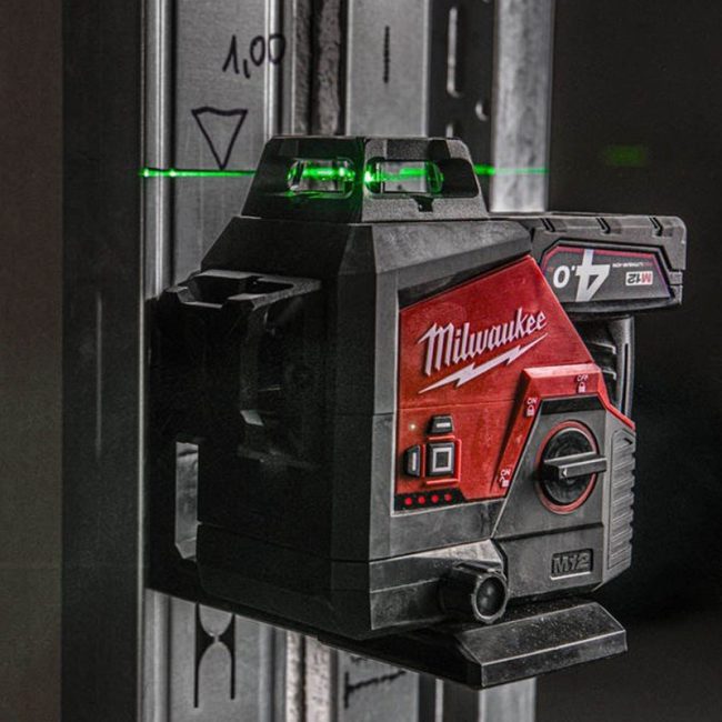 Milwaukee M12 3PL-401C 12v Green 360° 3 Plane Laser Kit - Image 9
