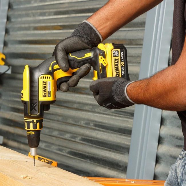 DeWalt DCF620N 18V XR Brushless Drywall Screwdriver - Body - Image 5