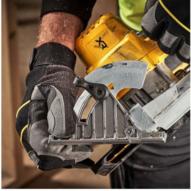 DeWalt DCS565N 18V XR Brushless Circular Saw 165mm – Body - Image 5