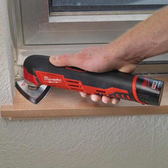 Milwaukee C12 MT-0 12V Compact Cordless Multi-Tool - Body - Image 3