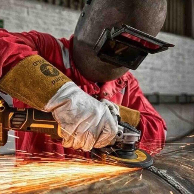 DeWalt DCG406N 18V 125mm XR Brushless Angle Grinder - Body - Image 2