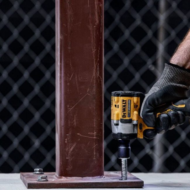 Dewalt DCF921N 18V XR Brushless 1/2" Impact Wrench – Body - Image 2