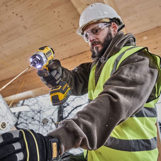 DeWalt DCF860N-XJ 18v XR Cordless Brushless Impact Driver - Body - Image 5