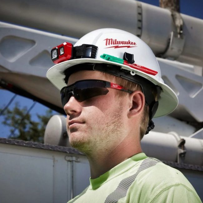 Milwaukee 4932478764 Enhanced Safety Glasses Tinted - Image 5