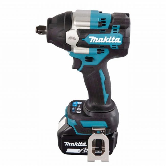 Makita DTW700RT 18v LXT Brushless 1/2" Impact Wrench Set - Image 4