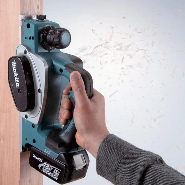 Makita DKP180Z 18V LXT 82mm Planer - Body - Image 9