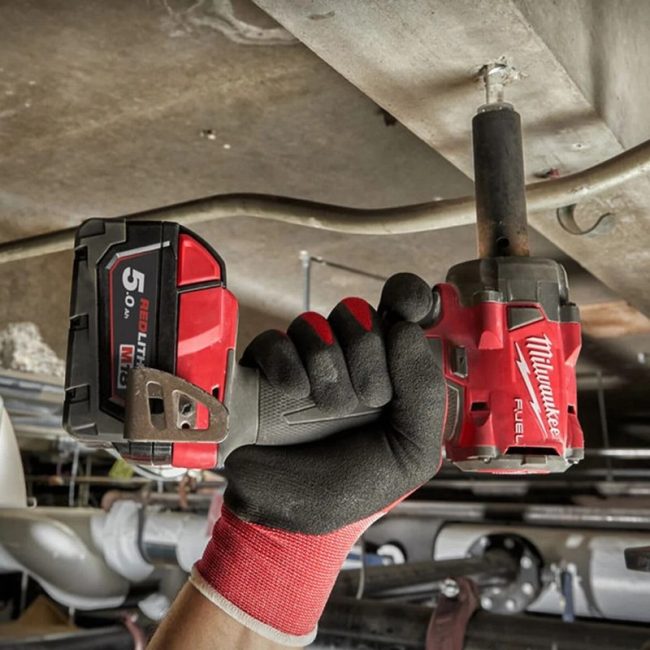 Milwaukee M18FIW2F12-0 18V FUEL-1/2"Impact Wrench - Body - Image 9