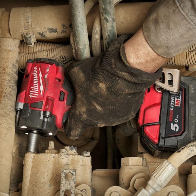 Milwaukee M18FIW2F12-0 18V FUEL-1/2"Impact Wrench - Body - Image 4
