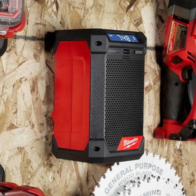Milwaukee M12RCDAB-0 12V Bluetooth DAB+ Radio and Charger - Image 3