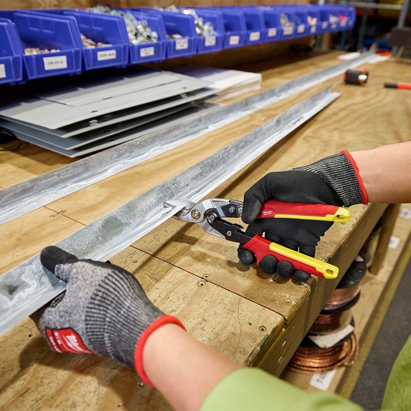 Milwaukee 4932499018 Straight Cutting Aviation Snips - Image 5