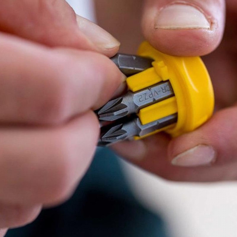 Stanley STA066358 Multibit Ratchet Stubby & 5 Bits - Image 5