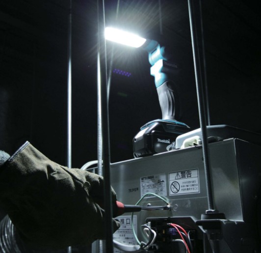 Makita DML801 LED Folding Torch - Body - Image 2