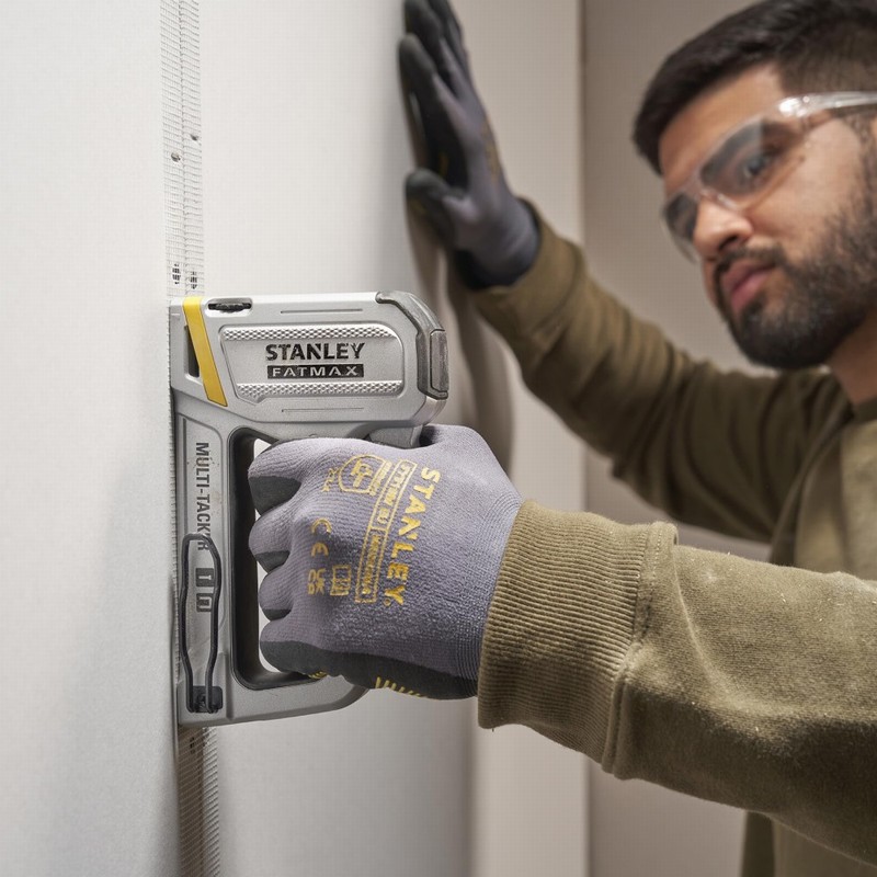 Stanley STA070150 Heavy-Duty Staple Gun - Image 4