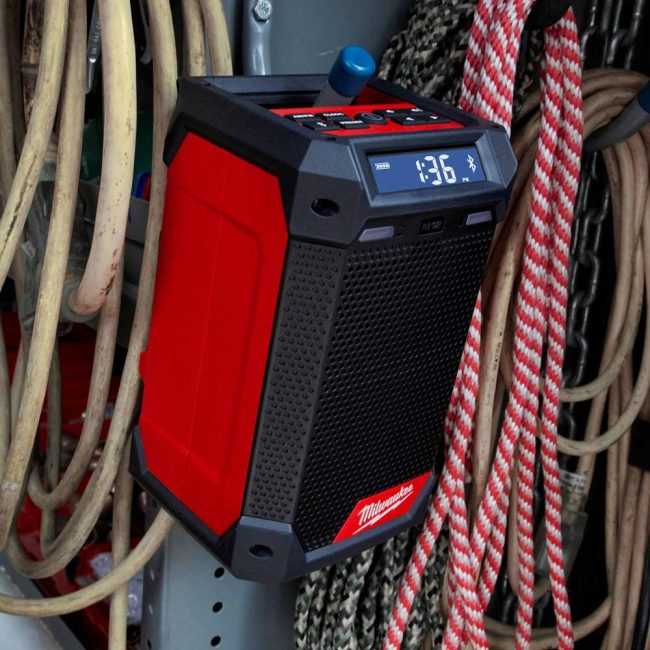 Milwaukee M12RCDAB+0 12V Bluetooth DAB+ Radio and Charger - Image 8
