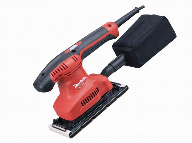 Makita M9203 Electric 240V Sheet Finishing Sander - Image 3