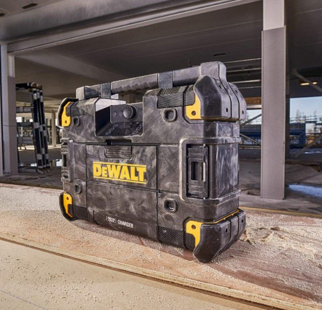 Dewalt DWST1-81079 18V TSTAK FLEXVOLT DAB Radio & Charger - Image 2