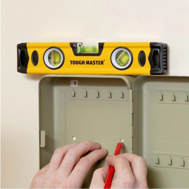 TOUGH MASTER TM-SL25 10"250mm Scaffolders Spirit Level 2 Magnets - Image 4