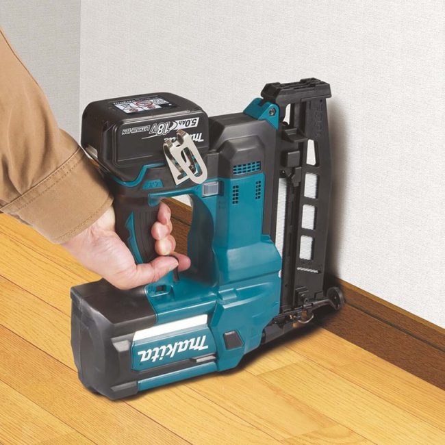 Makita DBN600ZJ 18V LXT Cordless 16G Finishing Nailer - Image 3